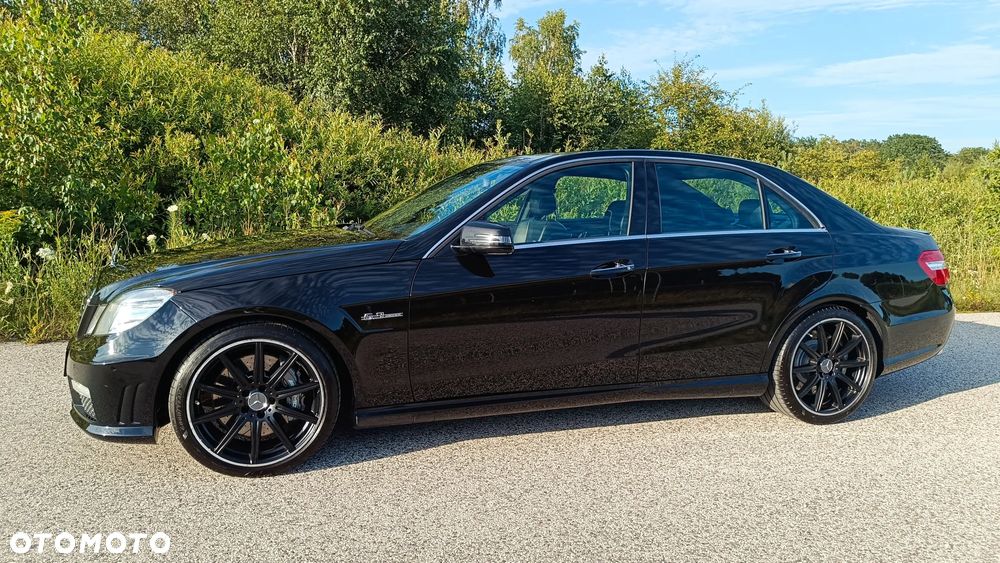 Mercedes-Benz Klasa E 63 AMG - 14