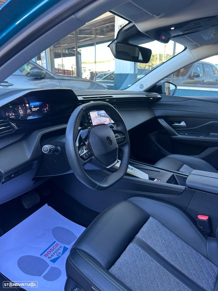 Peugeot 408 1.2 PureTech Allure Pack EAT8 - 11