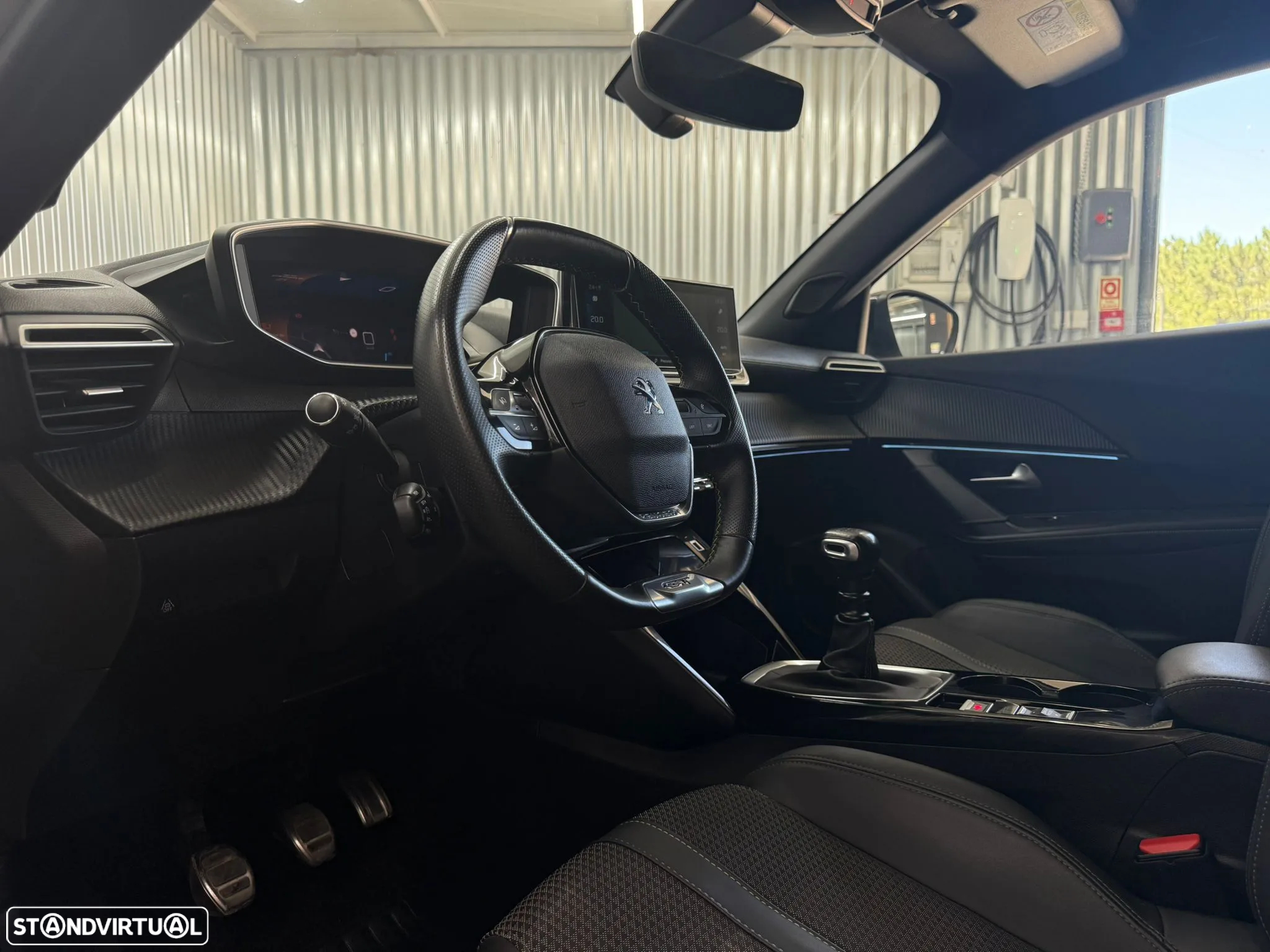 Peugeot 2008 1.2 PureTech GT - 18