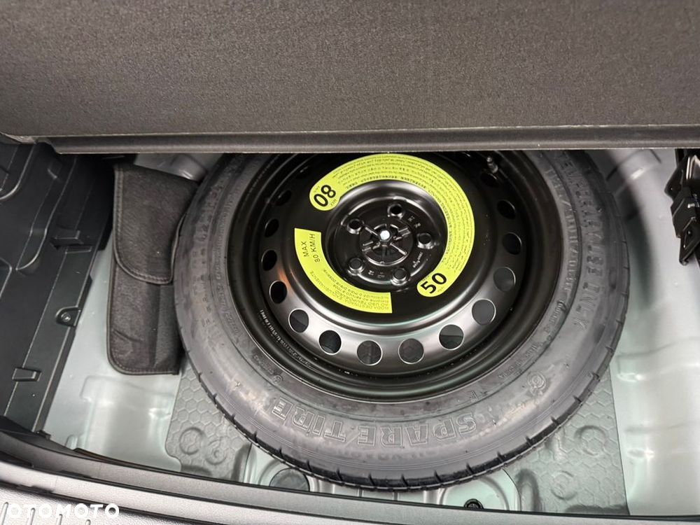 Kia Sportage 1.6 T-GDI HEV Business Line 2WD - 24