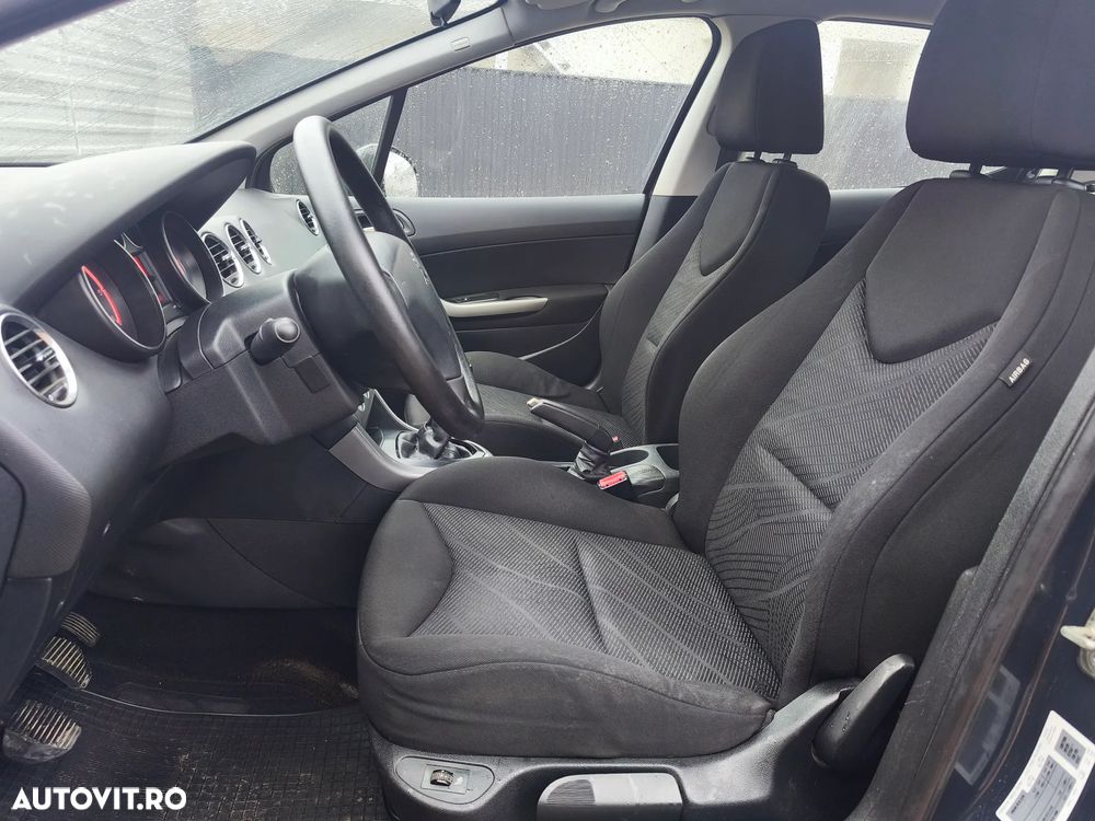 Peugeot 308 1.6HDi Confort Pack - 8