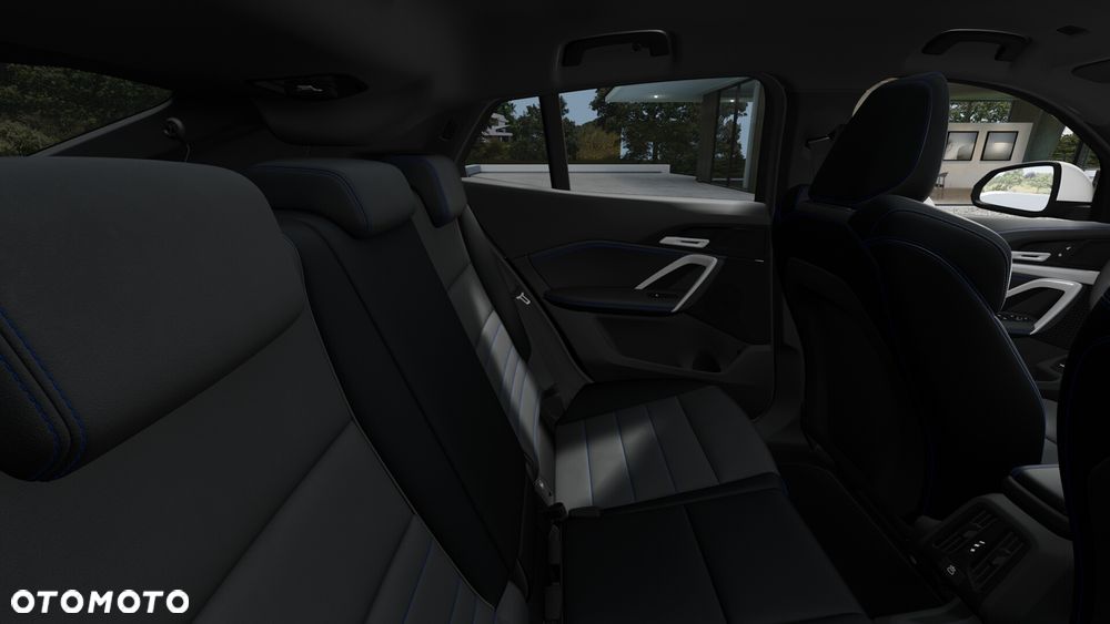 BMW iX2 eDrive20 - 13