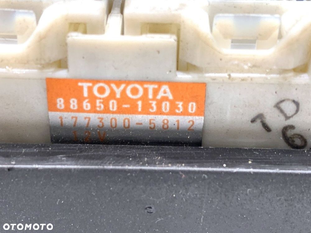 PANEL STEROWANIA NAWIEWU  TOYOTA COROLLA (_E12_) 2001 - 2007 2.0 D-4D (CDE120_) 66 kW [90 KM] olej - 6