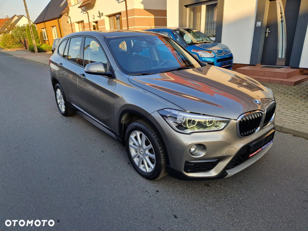BMW X1 xDrive25i Advantage sport