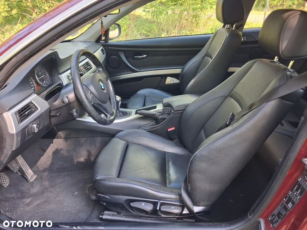 BMW Seria 3 320d DPF Edition Fleet Sport - 17