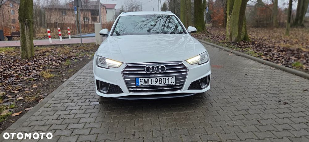 Audi A4 Avant 35 TFSI S tronic - 2