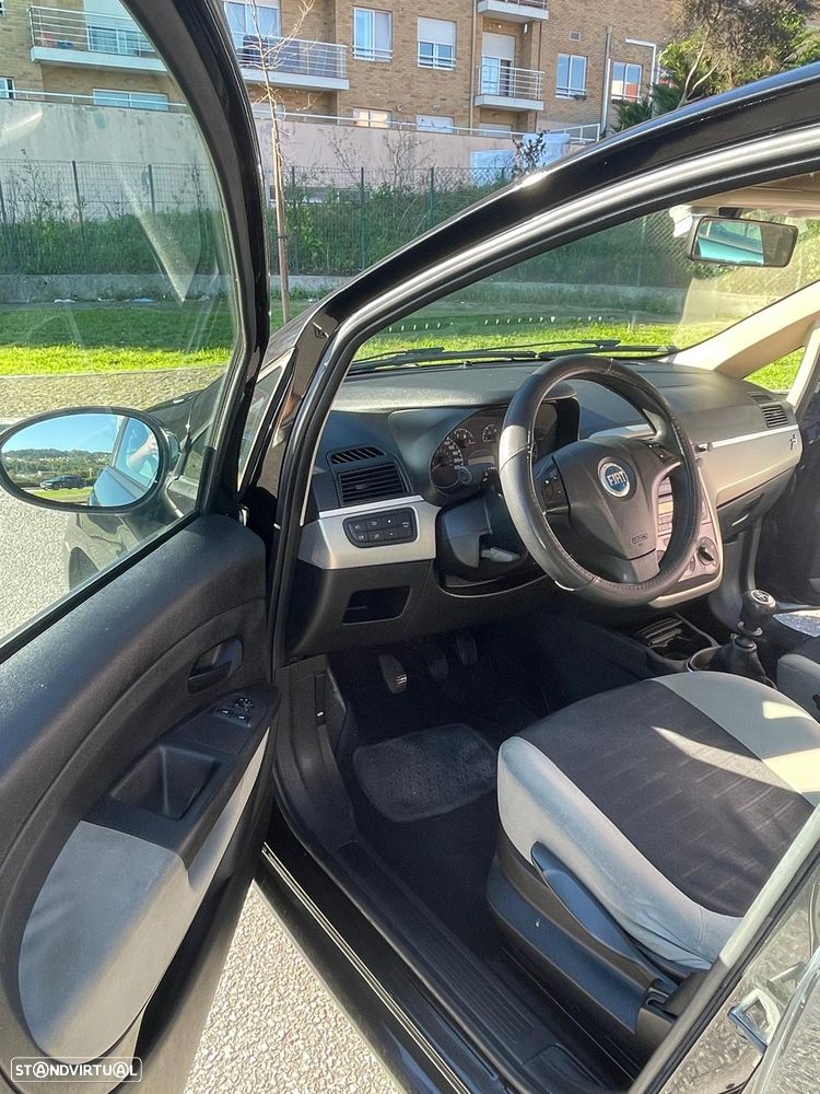 Fiat Grande Punto 1.2 Active - 12