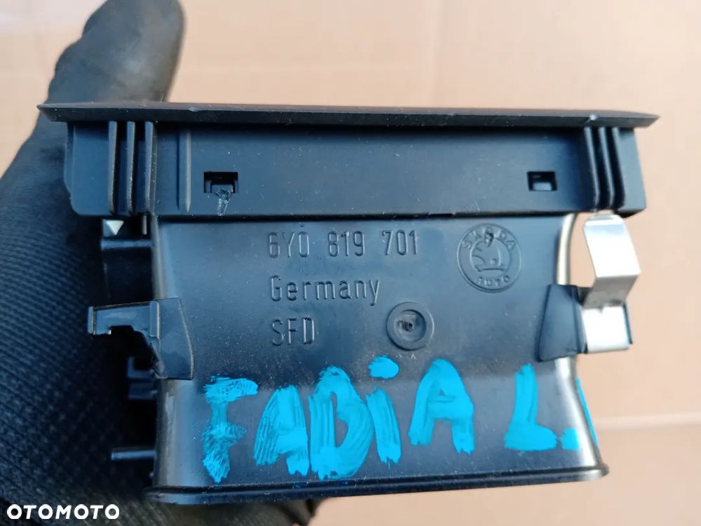 Kratka nawiewu powietrza lewa Skoda Fabia I 6Y0819701 - 5