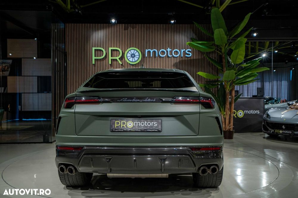 Lamborghini URUS - 7