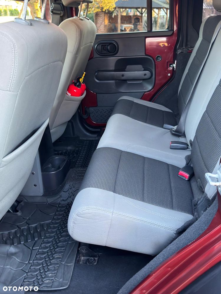 Jeep Wrangler Unlimited 3.8 Sport - 15