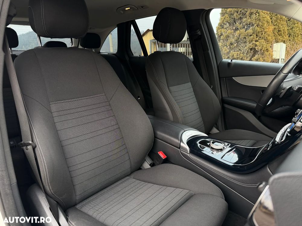 Mercedes-Benz GLC 220 d 4MATIC 9G-TRONIC - 25