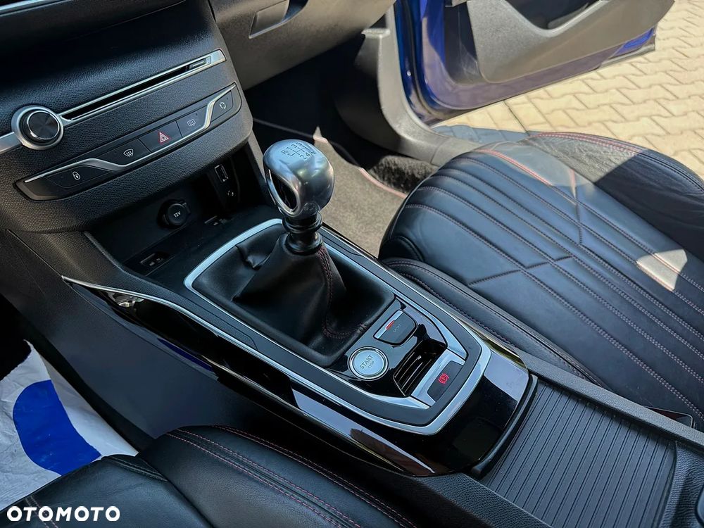 Peugeot 308 THP 205 GT - 32