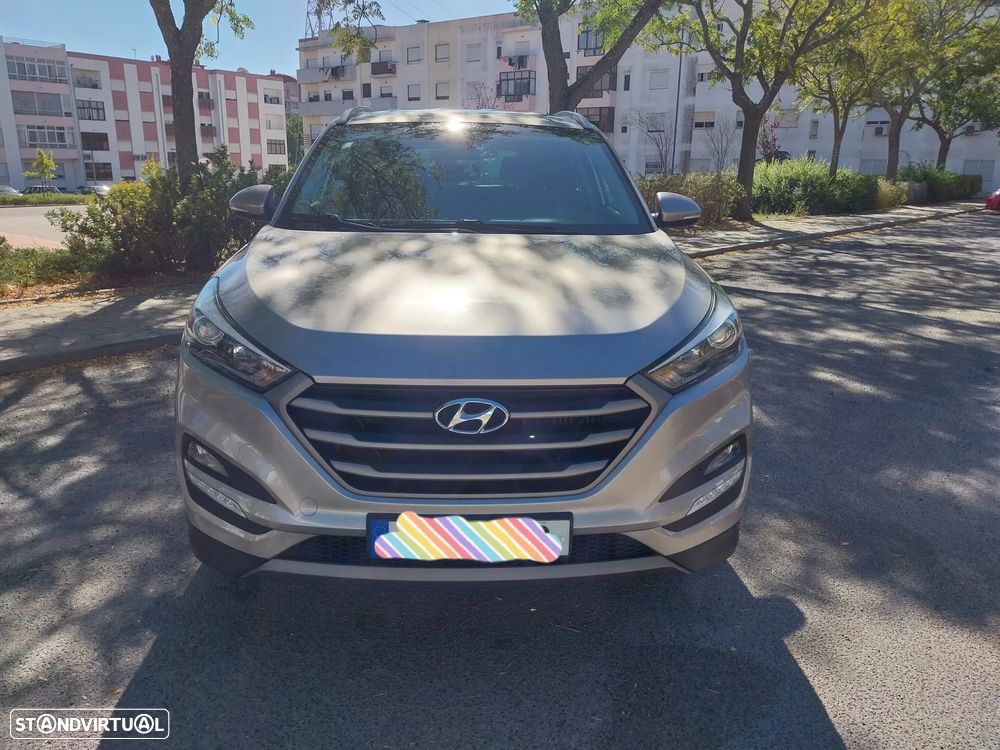 Hyundai Tucson 1.7 CRDi Executive - 3