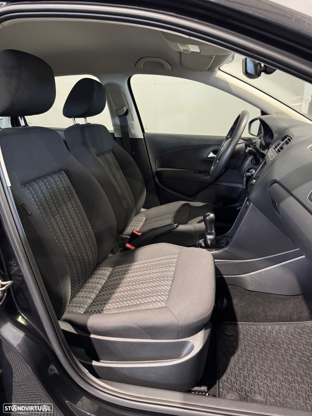 VW Polo 1.4 TDi Trendline - 34