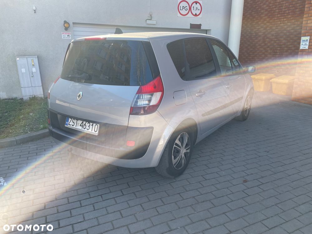 Renault Scenic 1.6 16V Privilege - 6