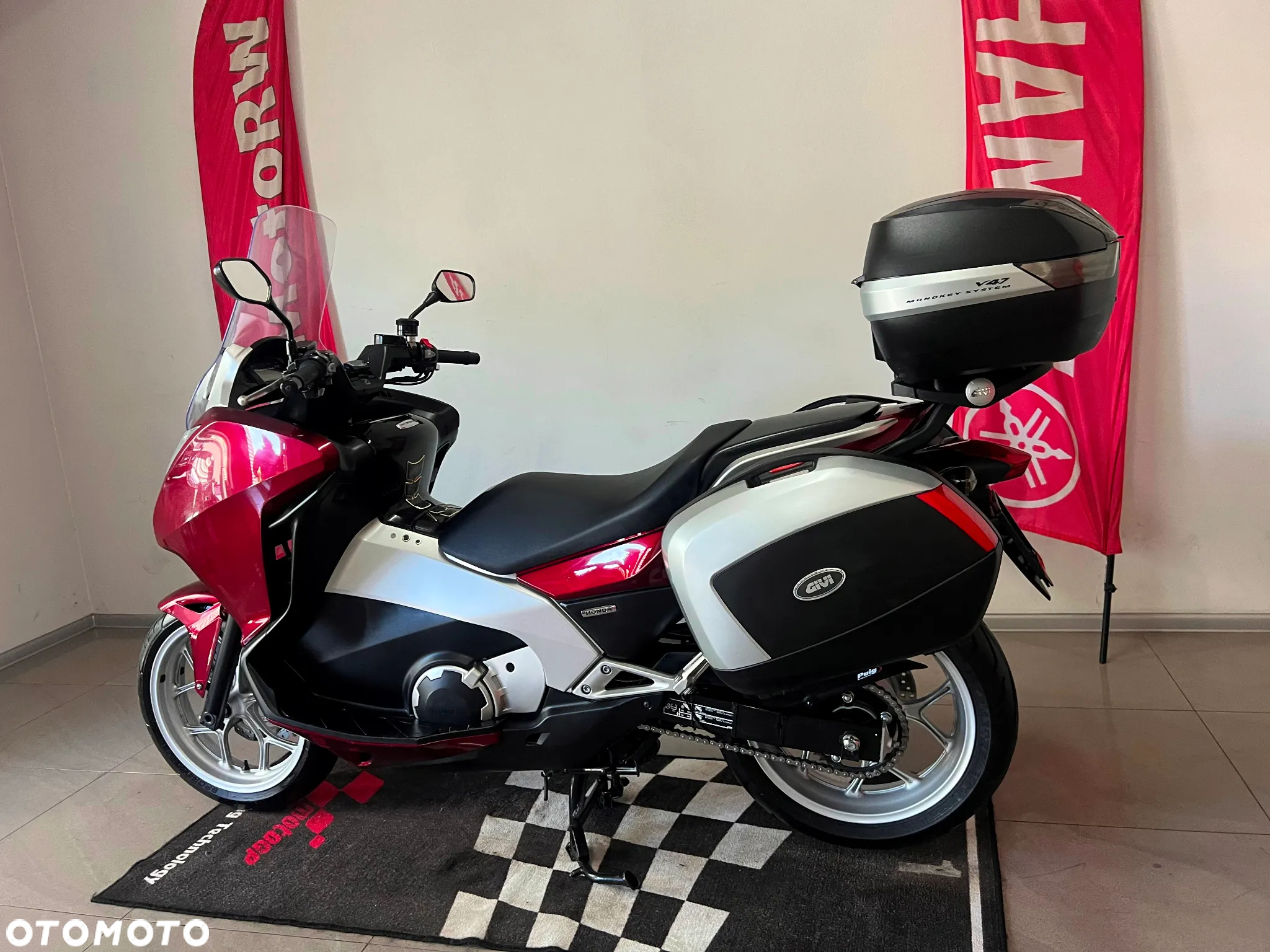 Honda NC - 18