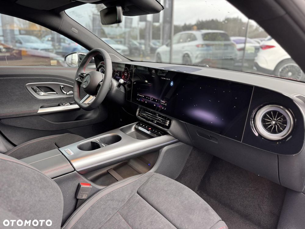 Mercedes-Benz CLA 200 mHEV 4-Matic 8G-DCT - 18