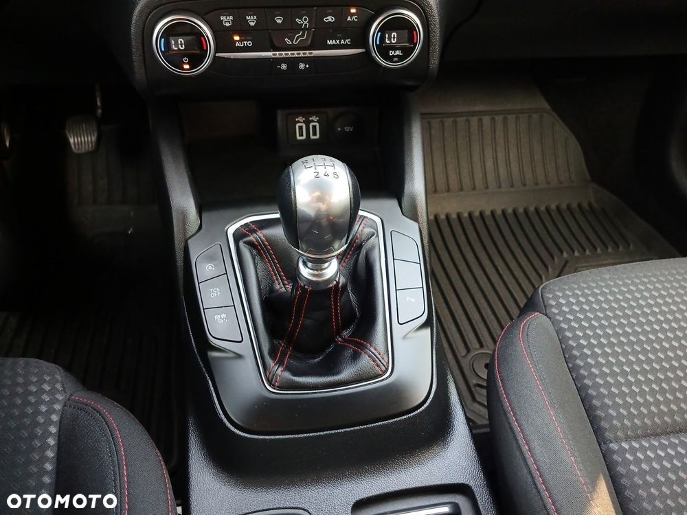 Ford Focus 1.5 EcoBlue ST-Line - 21