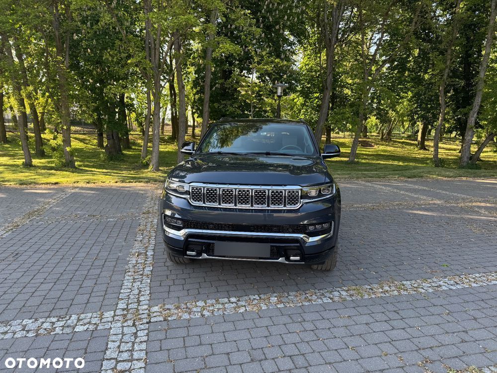 Jeep Wagoneer - 2