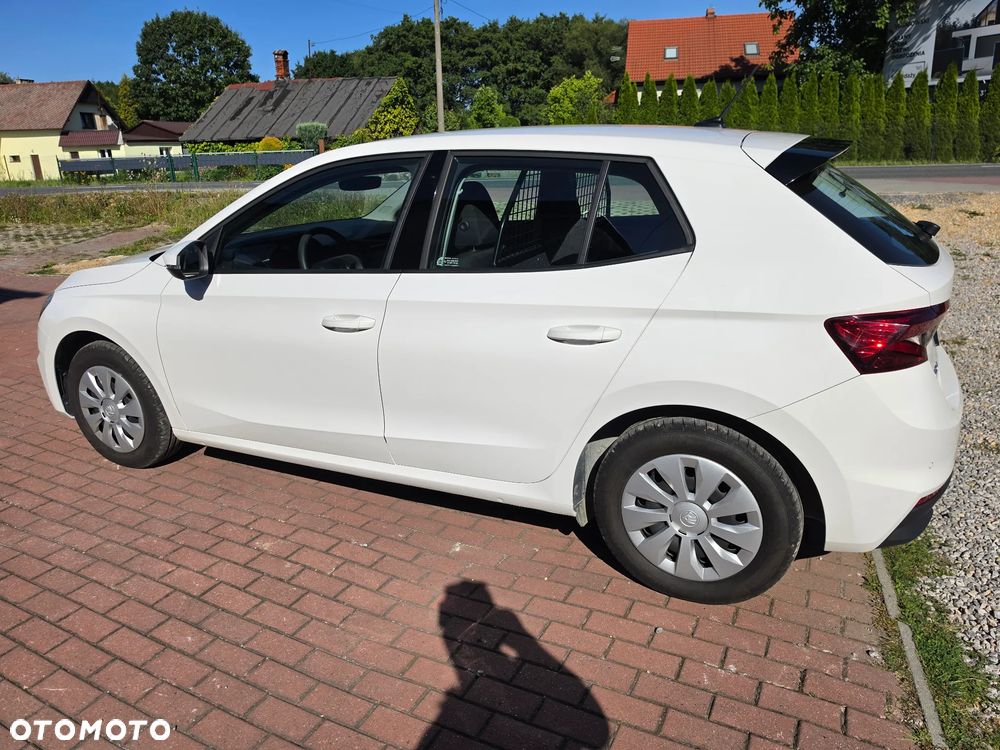 Skoda Fabia 1.0 Essence - 17