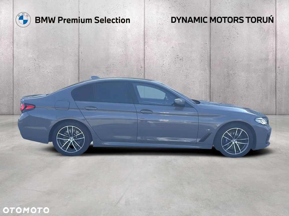 BMW Seria 5 520d xDrive M Sport sport - 9