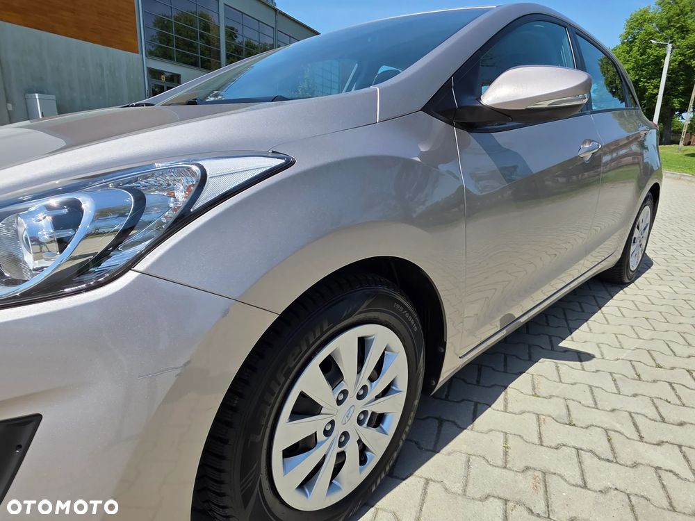 Hyundai i30 1.4 BlueDrive Run - 14