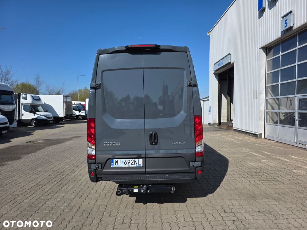 Iveco 35S18A8 Maxi Automat Ledy Krajowy 3l 180KM Hak ! - 2