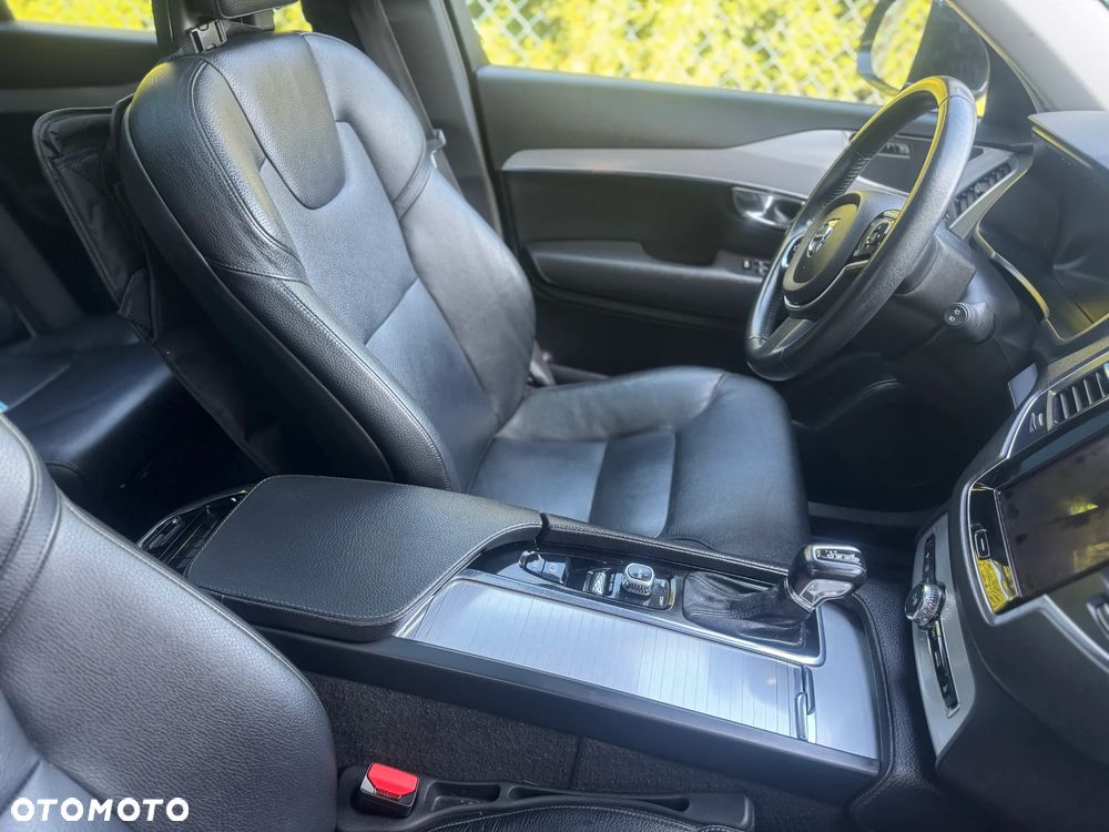 Volvo XC 90 T6 AWD Geartronic Momentum - 10
