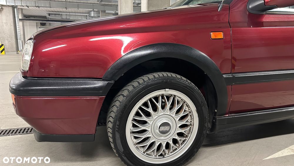 Volkswagen Golf - 18