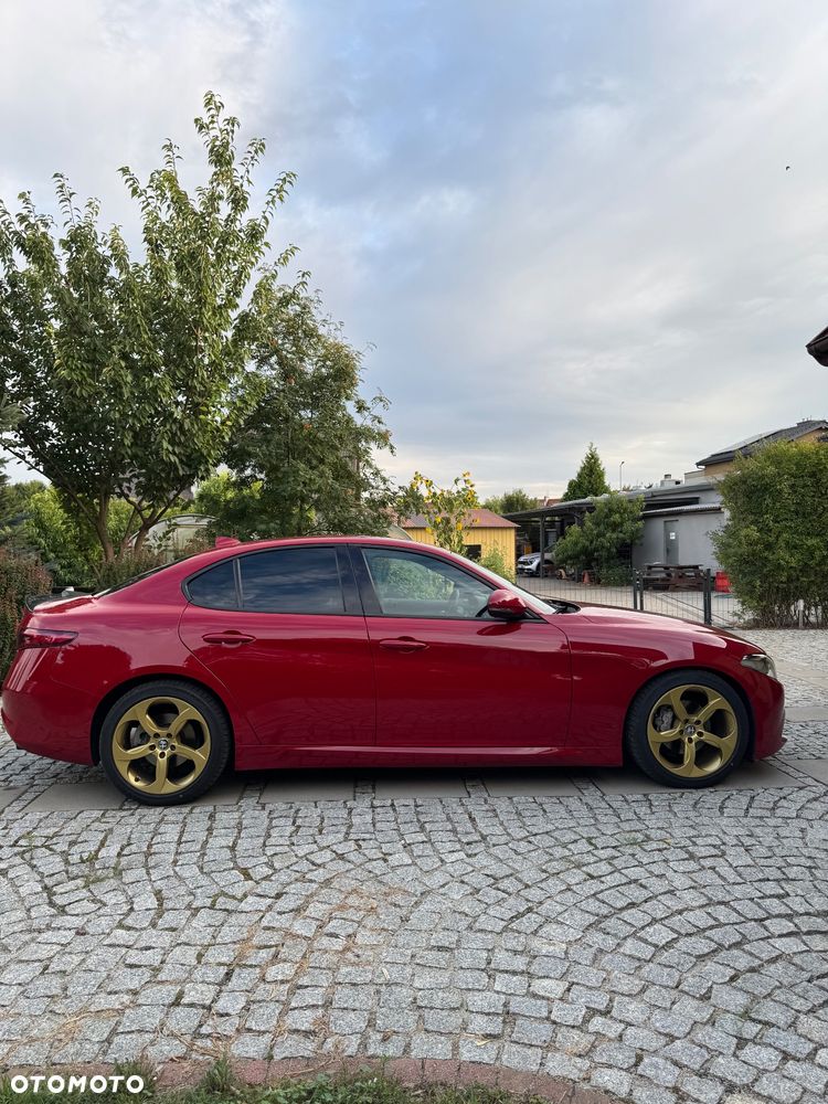 Alfa Romeo Giulia 2.0 Turbo - 5