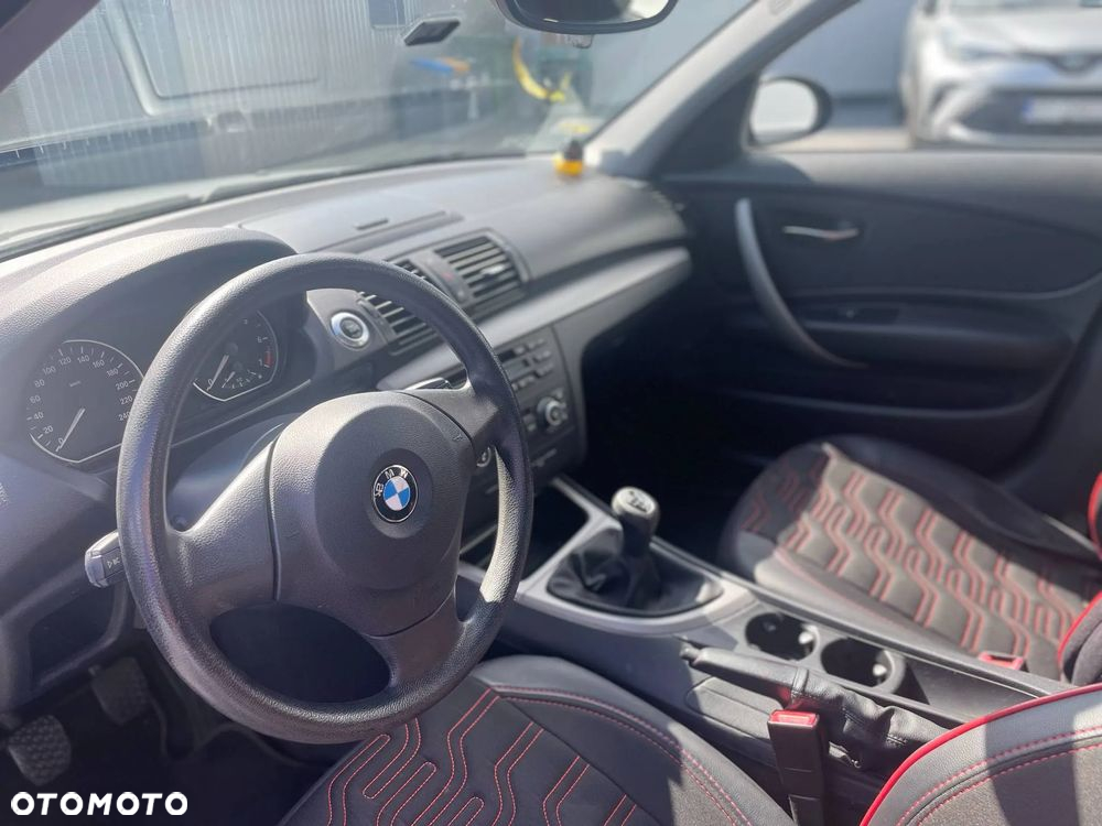 BMW Seria 1 116i - 9