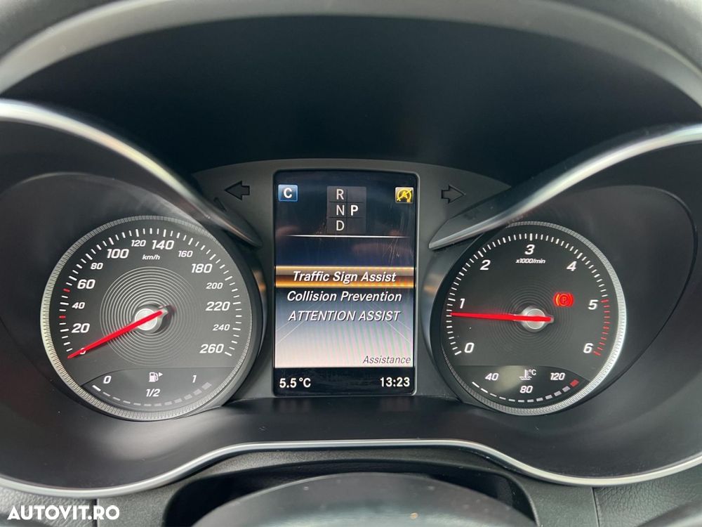 Mercedes-Benz GLC 250 d 4Matic 9G-TRONIC AMG Line - 26