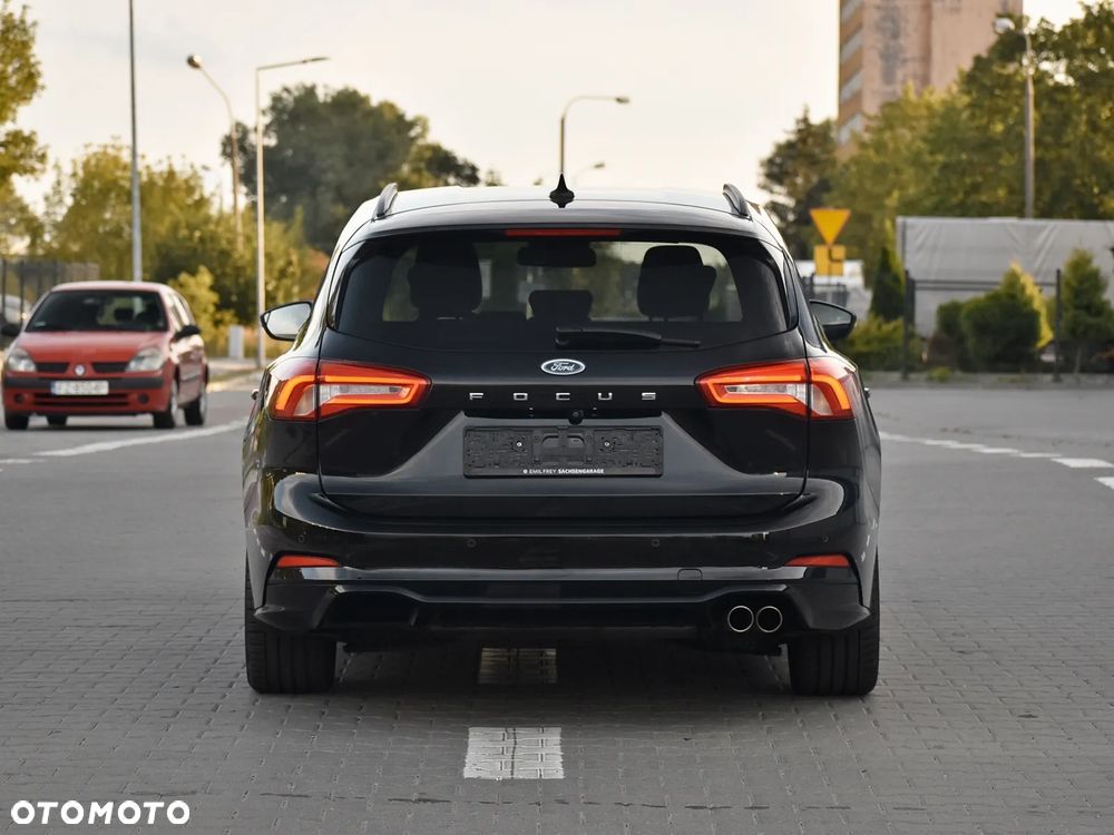 Ford Focus - 12