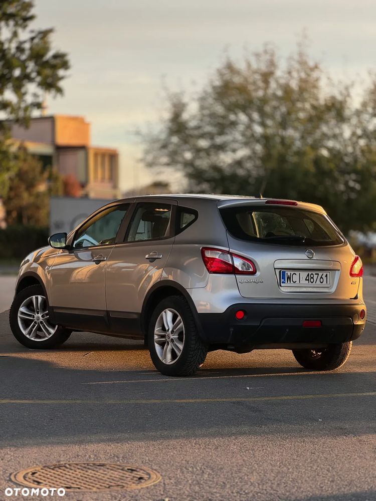 Nissan Qashqai - 2