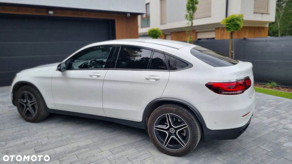 Mercedes-Benz GLC - 12