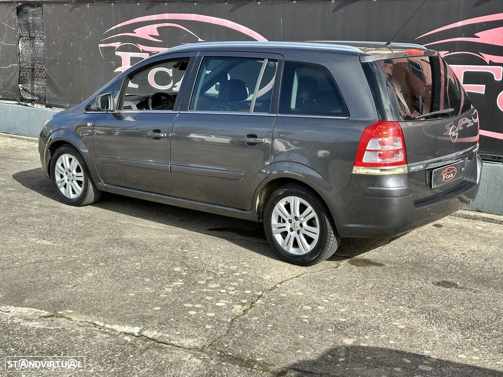 Opel Zafira 1.7 CDTI ecoFLEX — fotografia 4