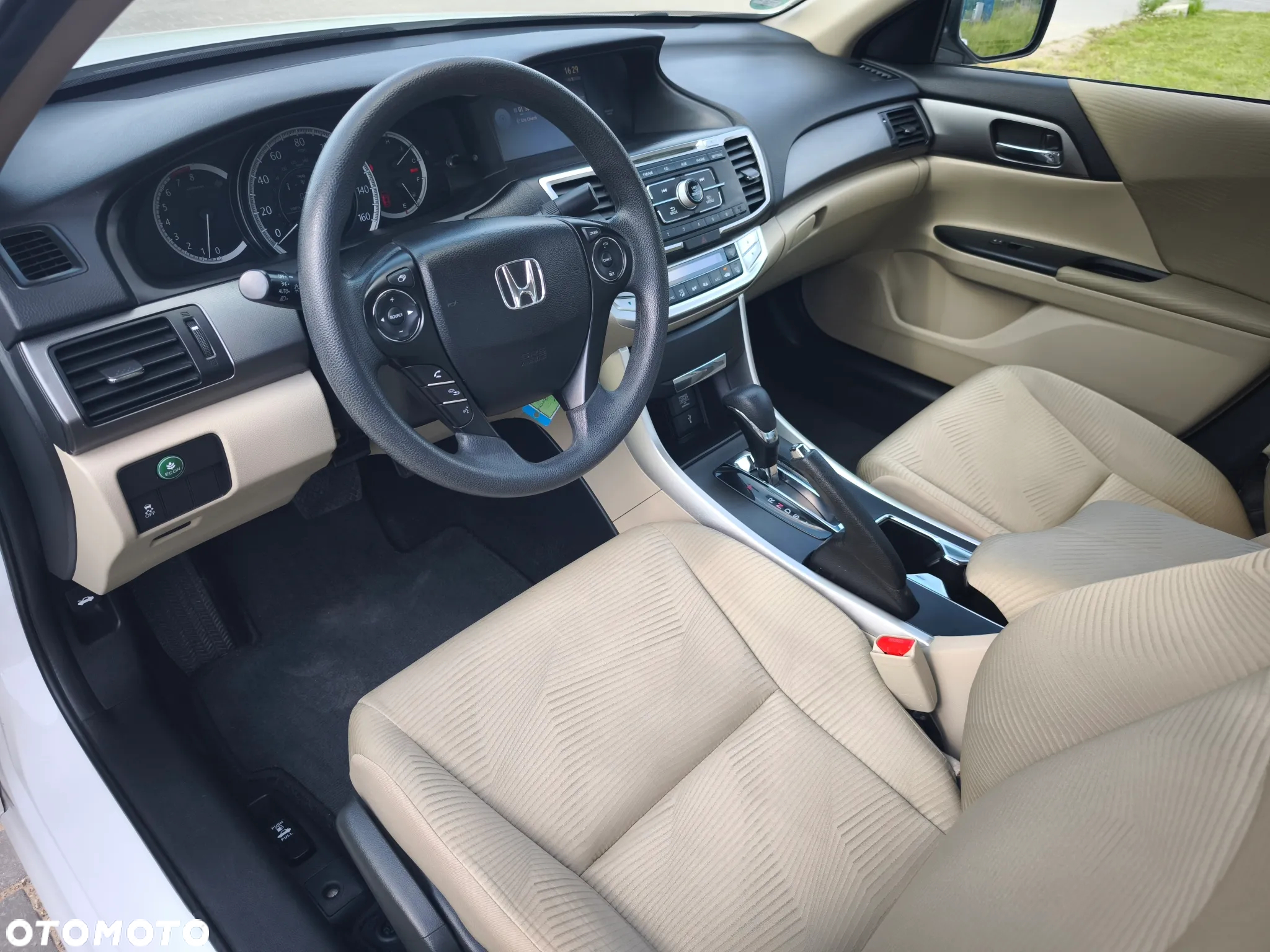 Honda Accord 2.4 LX - 13