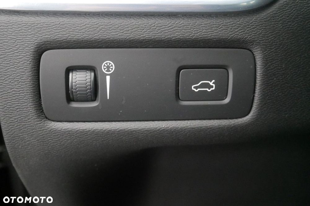 Volvo XC 60 - 18