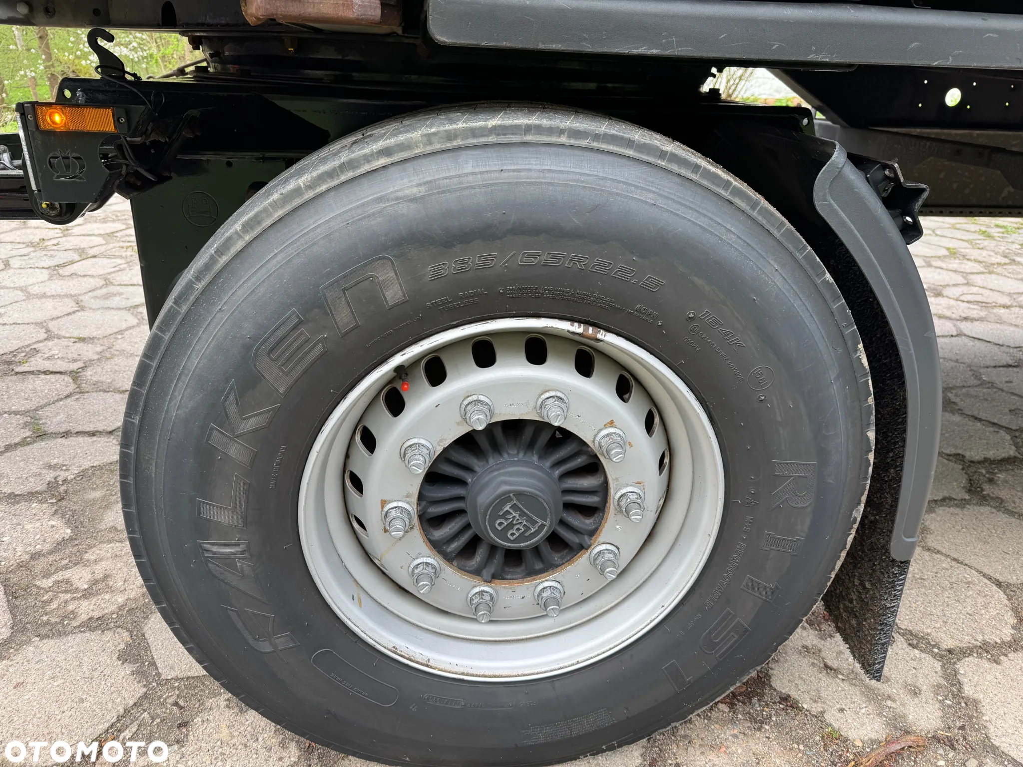 Krone BDF,Pod kontenery, - 19