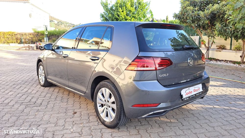 VW Golf 1.6 TDI Confortline DSG - 6