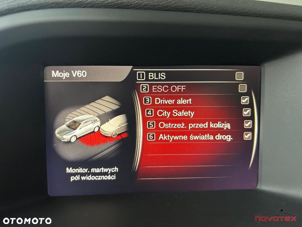 Volvo V60 Cross Country - 15