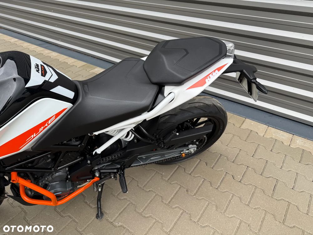 KTM Duke 390 - 24