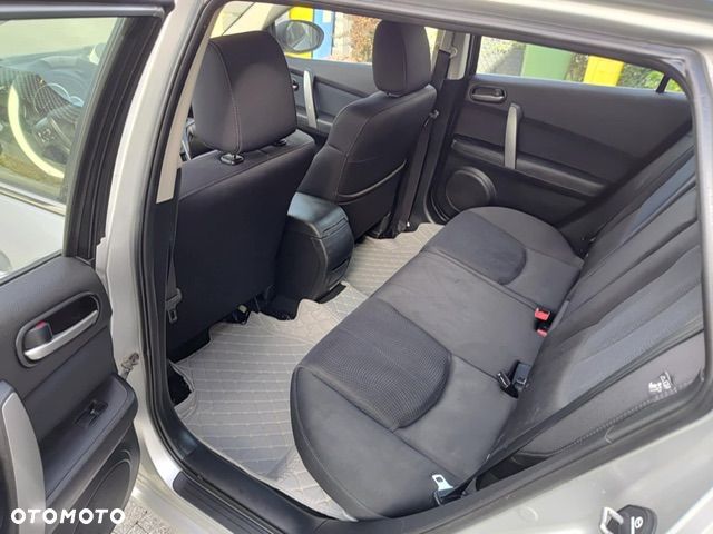 Mazda 6 2.0 Exclusive + - 10