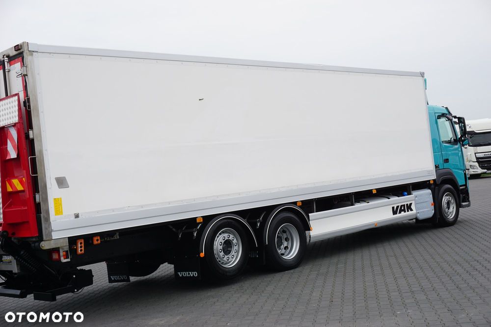 Volvo FM / 330 / E 6 / CHŁODNIA + WINDA / 23 PALETY / OŚ SKRĘTNA / DŁ 9,2 M - 38