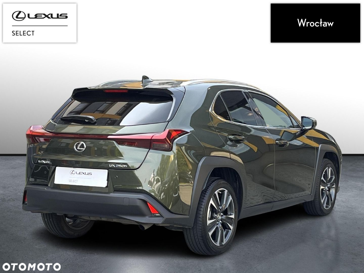 Lexus UX - 5