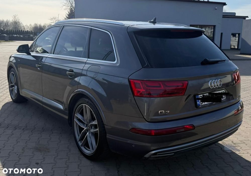 Audi Q7 - 8