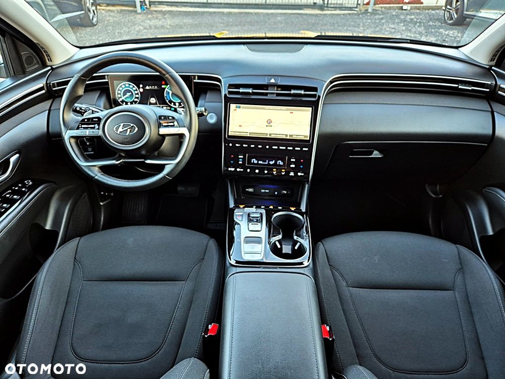 Hyundai Tucson 1.6 T-GDi HEV Executive 2WD - 17