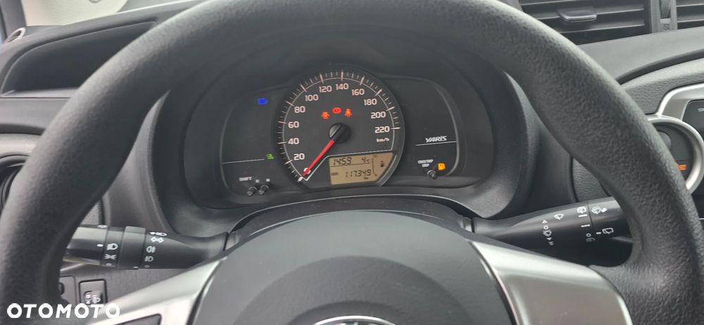 Toyota Yaris 1.0 VVT-i Life - 16