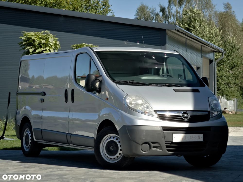 Opel Vivaro - 1