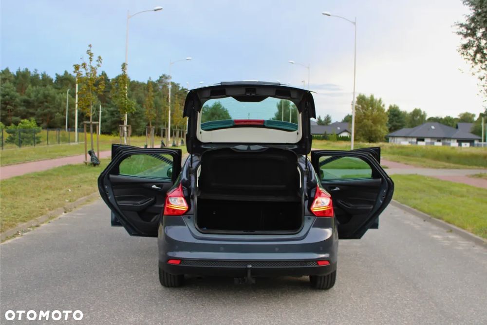Ford Focus 1.6 TDCi Ambiente - 11